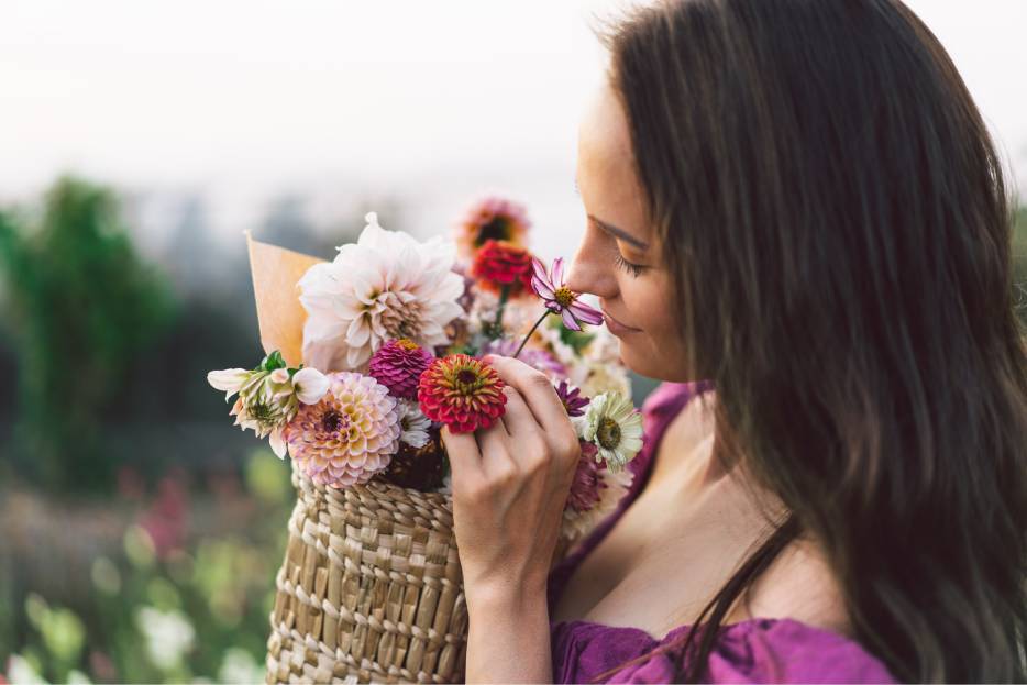 Aromas Florales que Conquistan: El Impacto del Olfato con las Flores